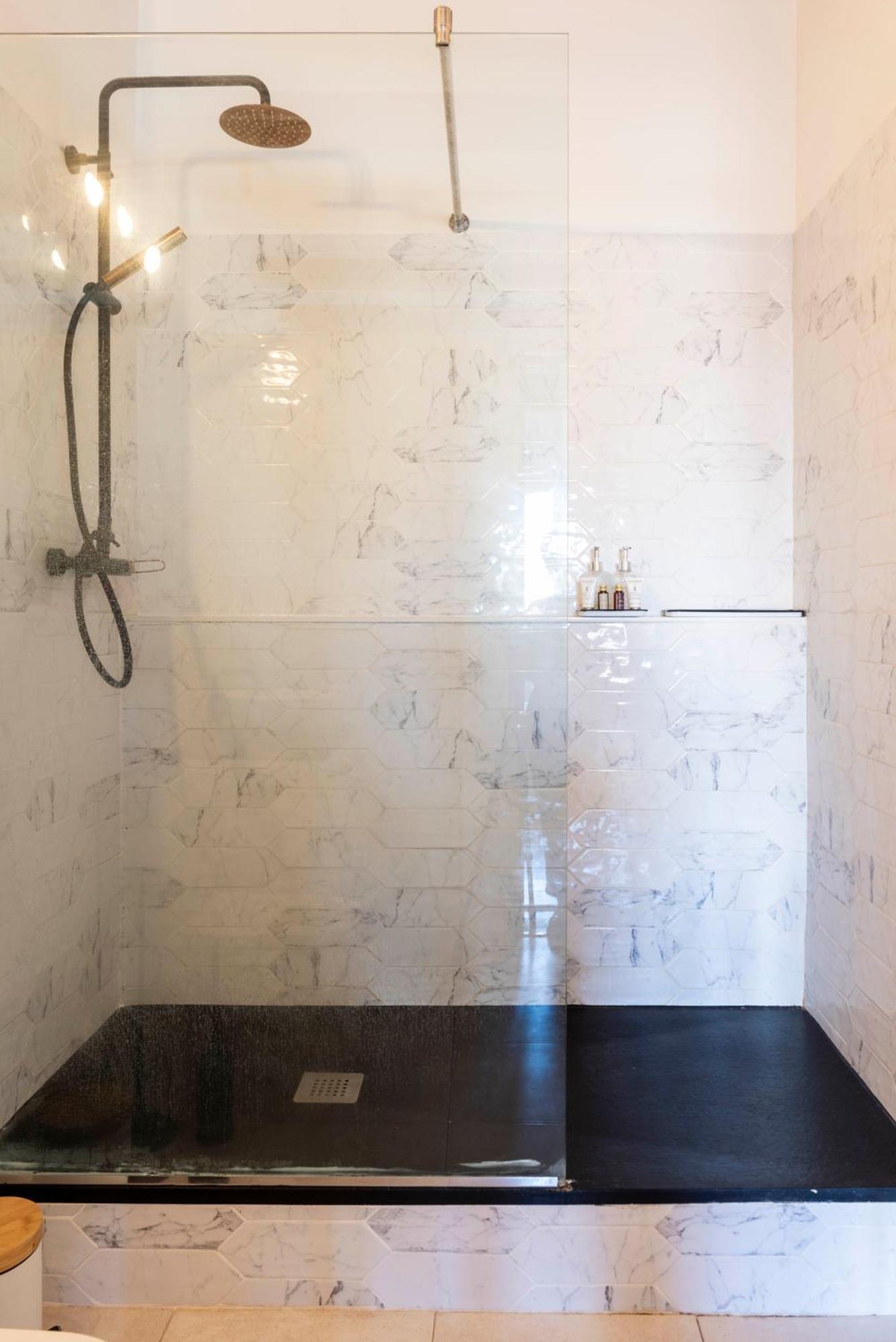 Enchanting 2 Bedroom Flat With Terrace Near Placa Espanya Barcelona Exterior foto