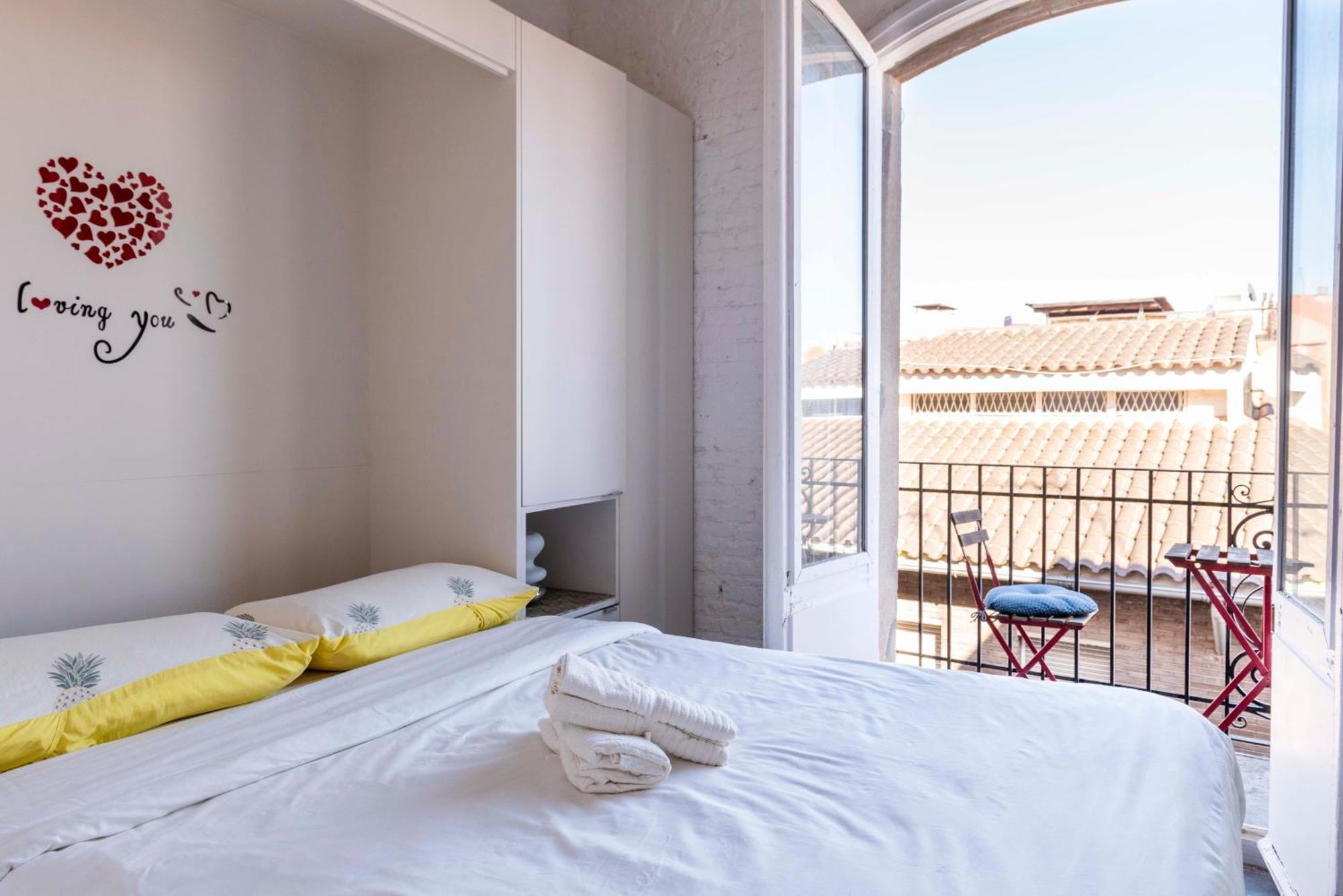 Enchanting 2 Bedroom Flat With Terrace Near Placa Espanya Barcelona Exterior foto
