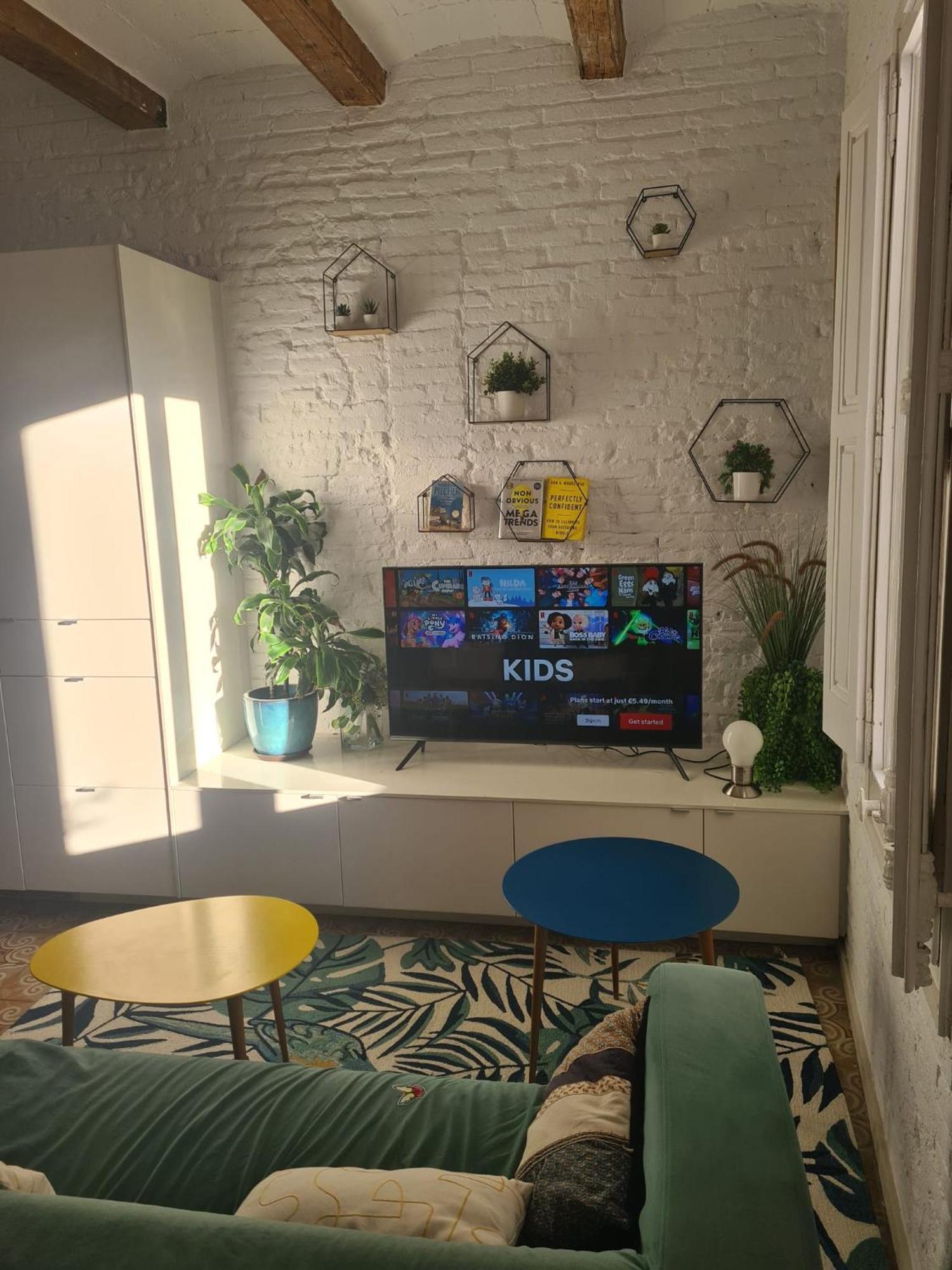 Enchanting 2 Bedroom Flat With Terrace Near Placa Espanya Barcelona Exterior foto